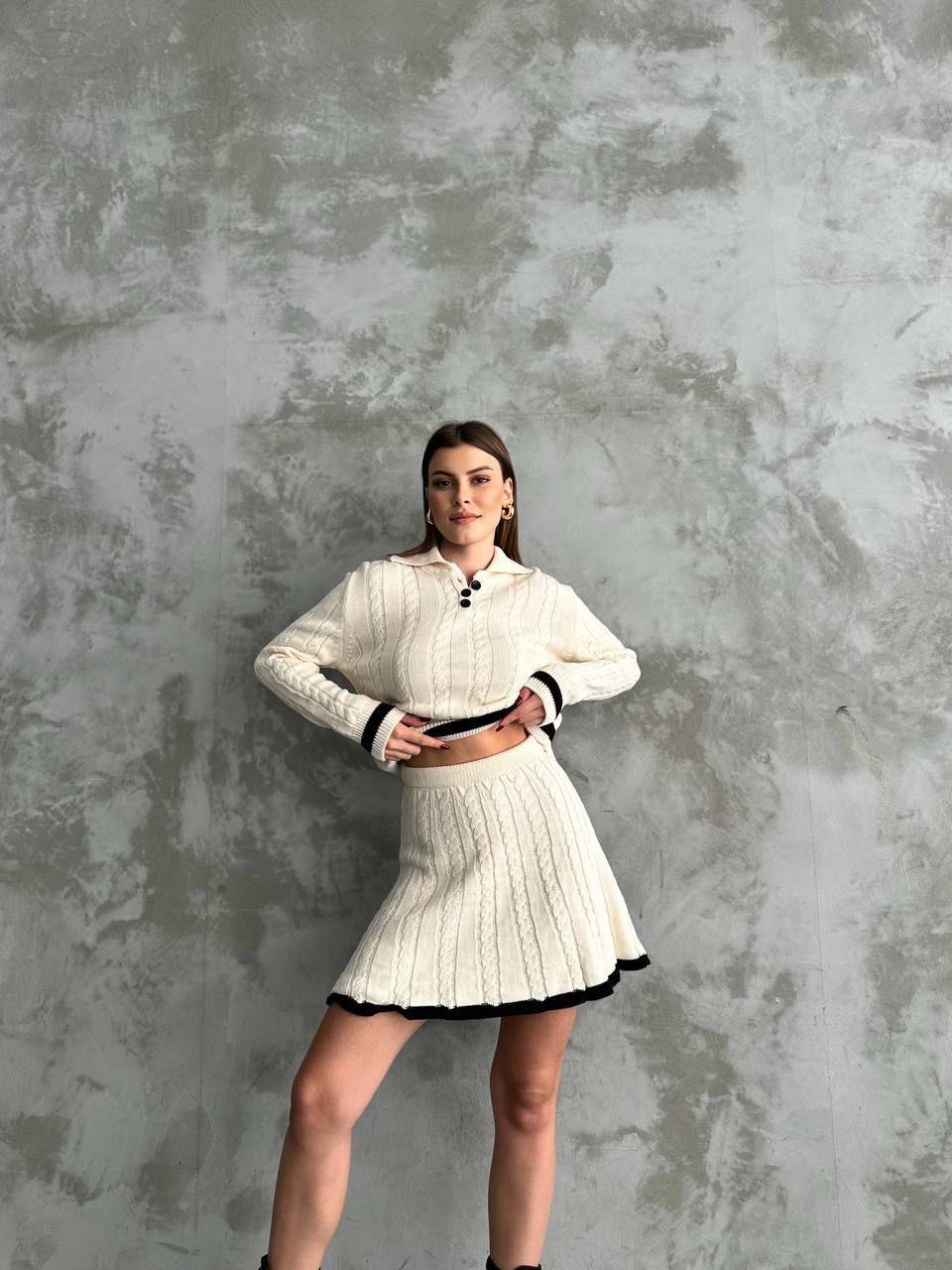 סט חצאית וחולצה סרוגים – תמונה 2