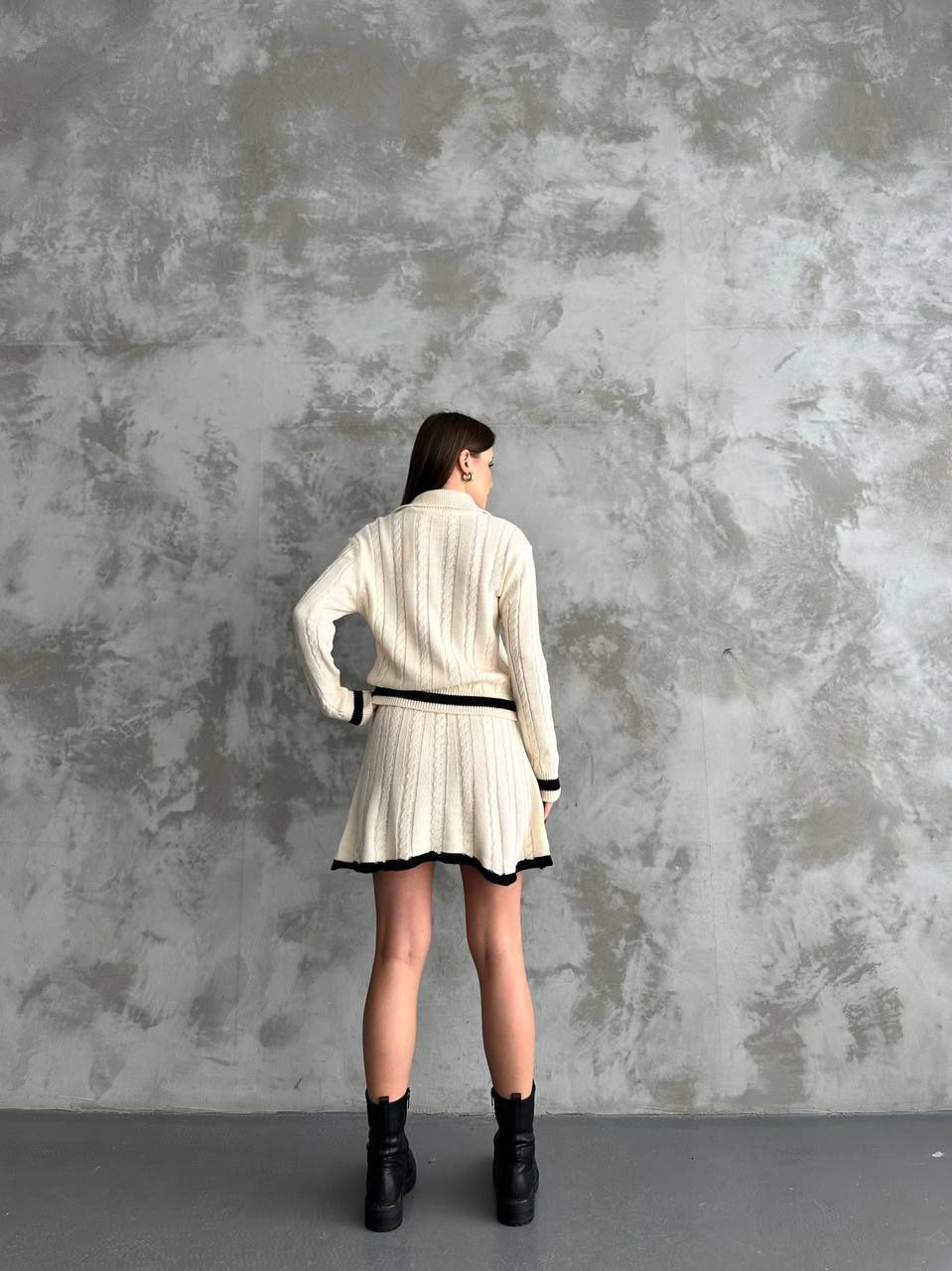 סט חצאית וחולצה סרוגים – תמונה 3